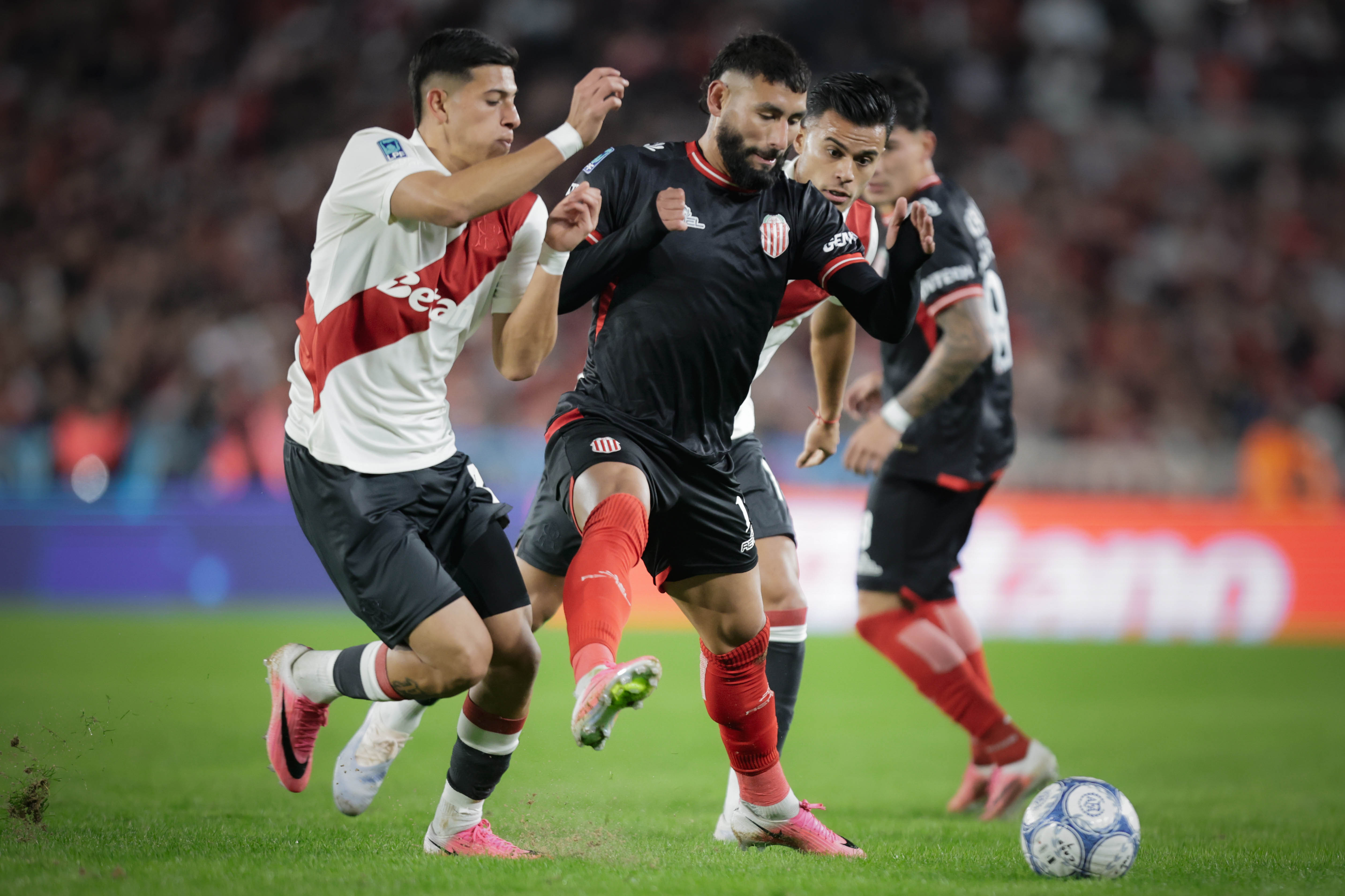 Buenos Aires, Argentina – July 25, 2026: Iván Tapia of Barracas Central control a ball (R). River Plate faces Barraca...